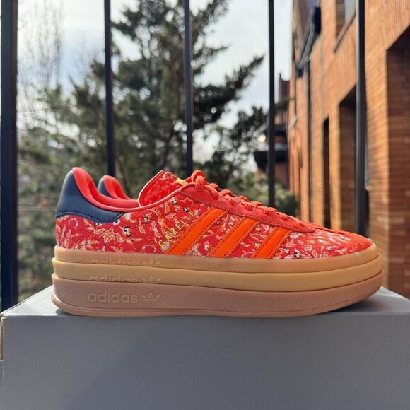 New Adidas Gazelle Bold Platform Sneakers Floral Paisley Red Print Gum Womens 7 - Picture 3 of 14